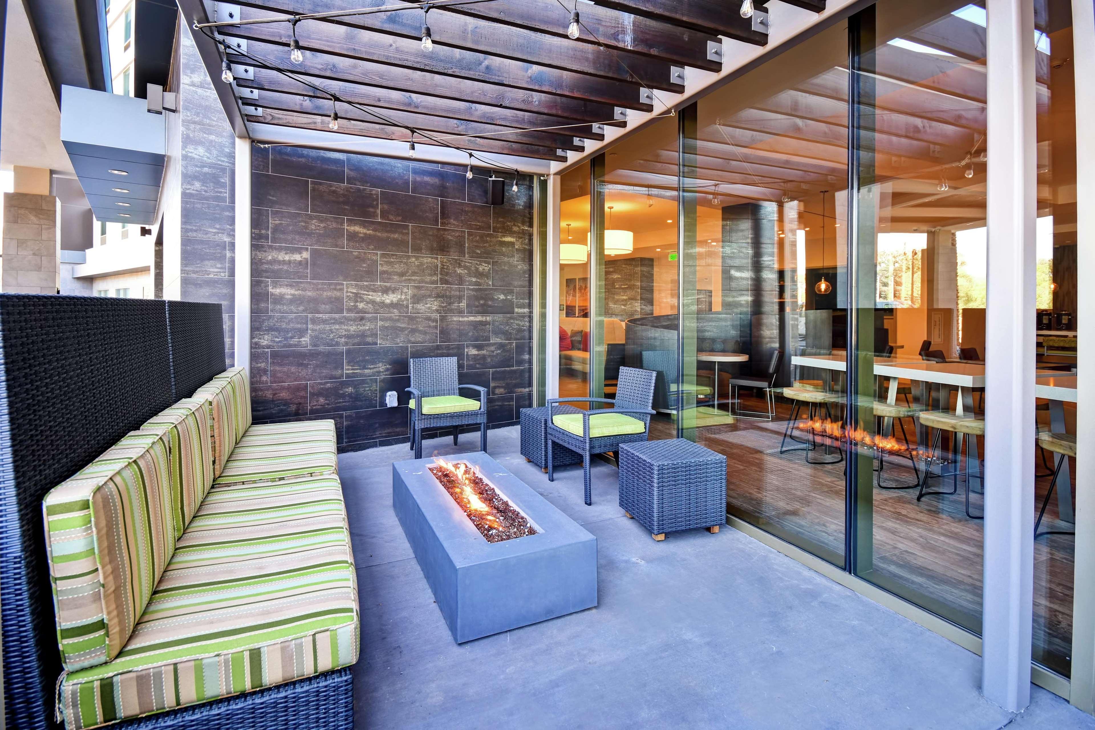 Home2 Suites By Hilton Los Angeles Montebello Bagian luar foto