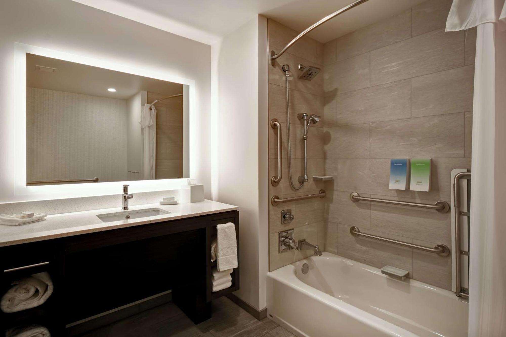 Home2 Suites By Hilton Los Angeles Montebello Bagian luar foto
