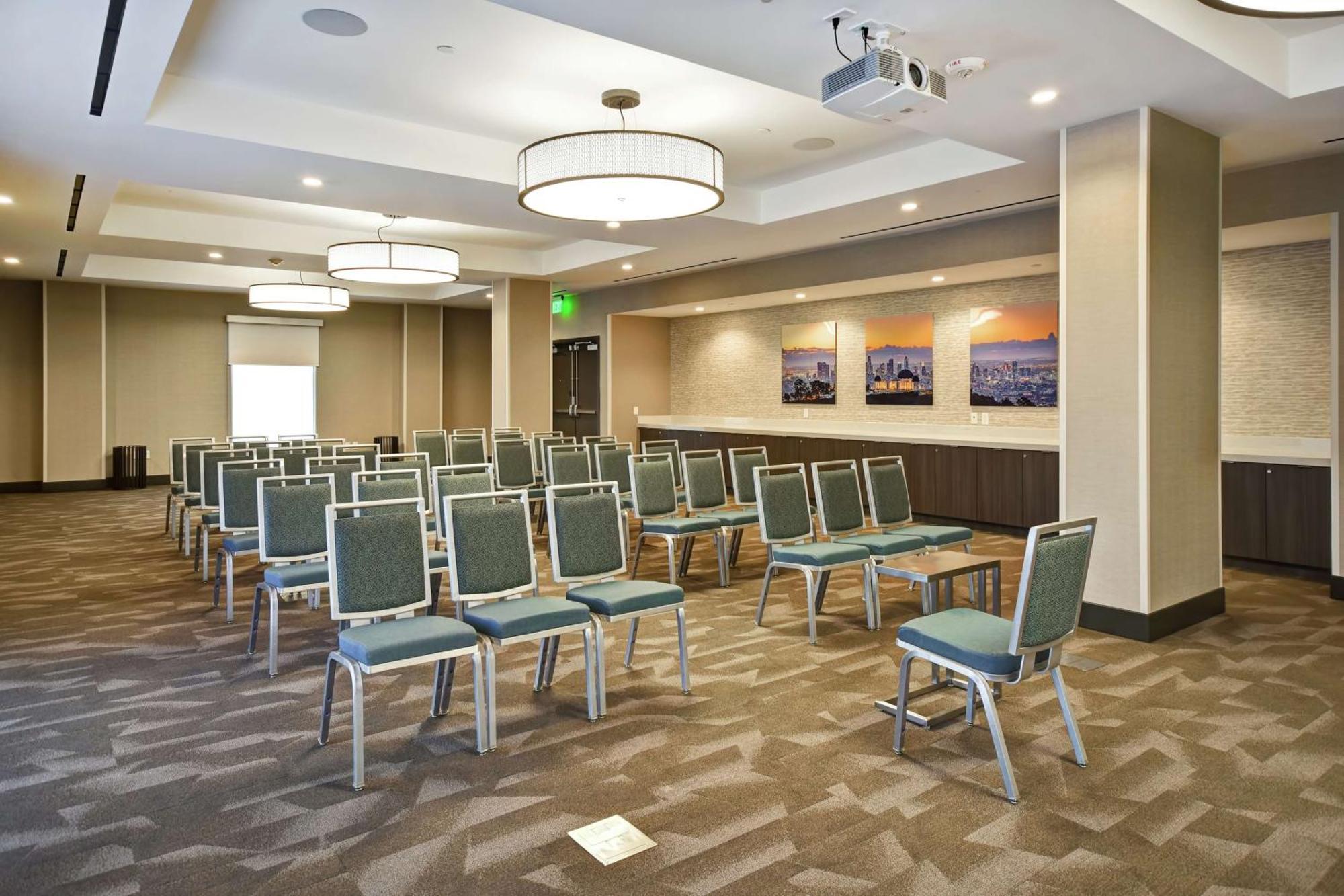 Home2 Suites By Hilton Los Angeles Montebello Bagian luar foto