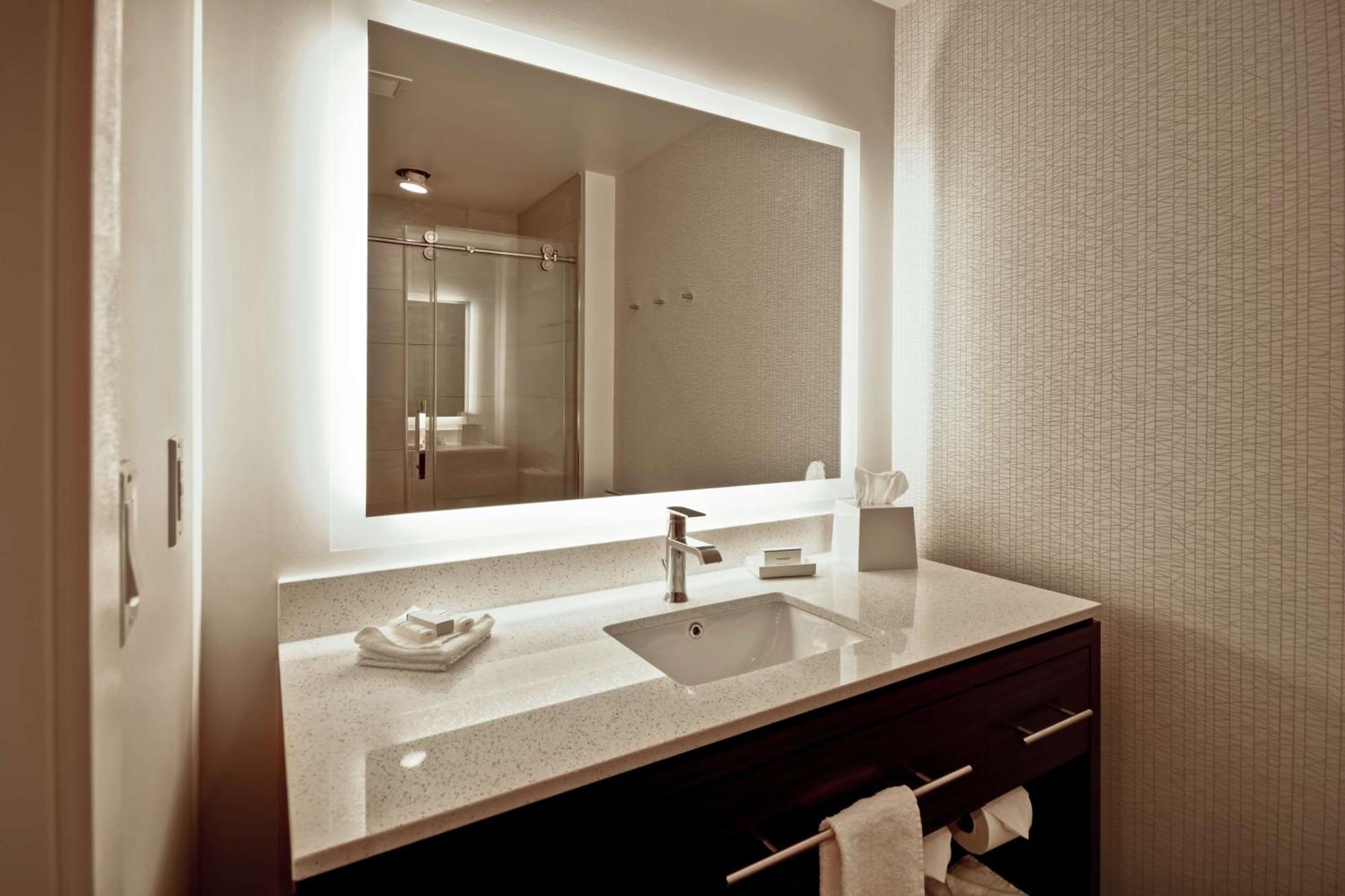 Home2 Suites By Hilton Los Angeles Montebello Bagian luar foto